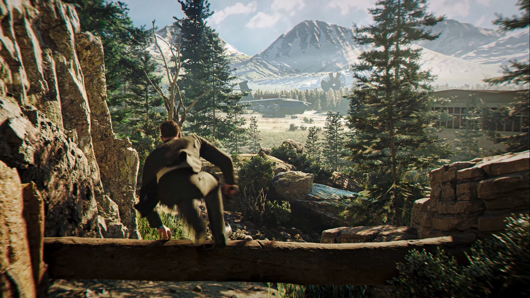 In-game scene showing a stealth sequence from 007 First Light