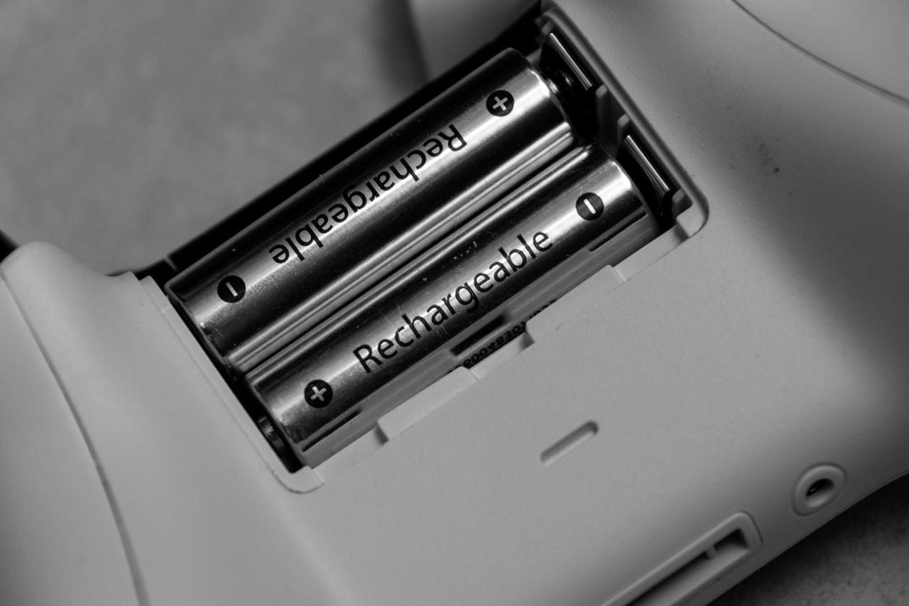 Xbox controller AA batteries and battery pack