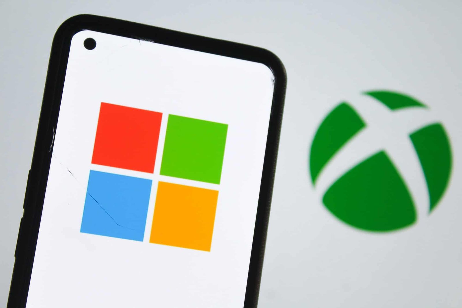 Microsoft reviews Xbox restructuring as sales dip