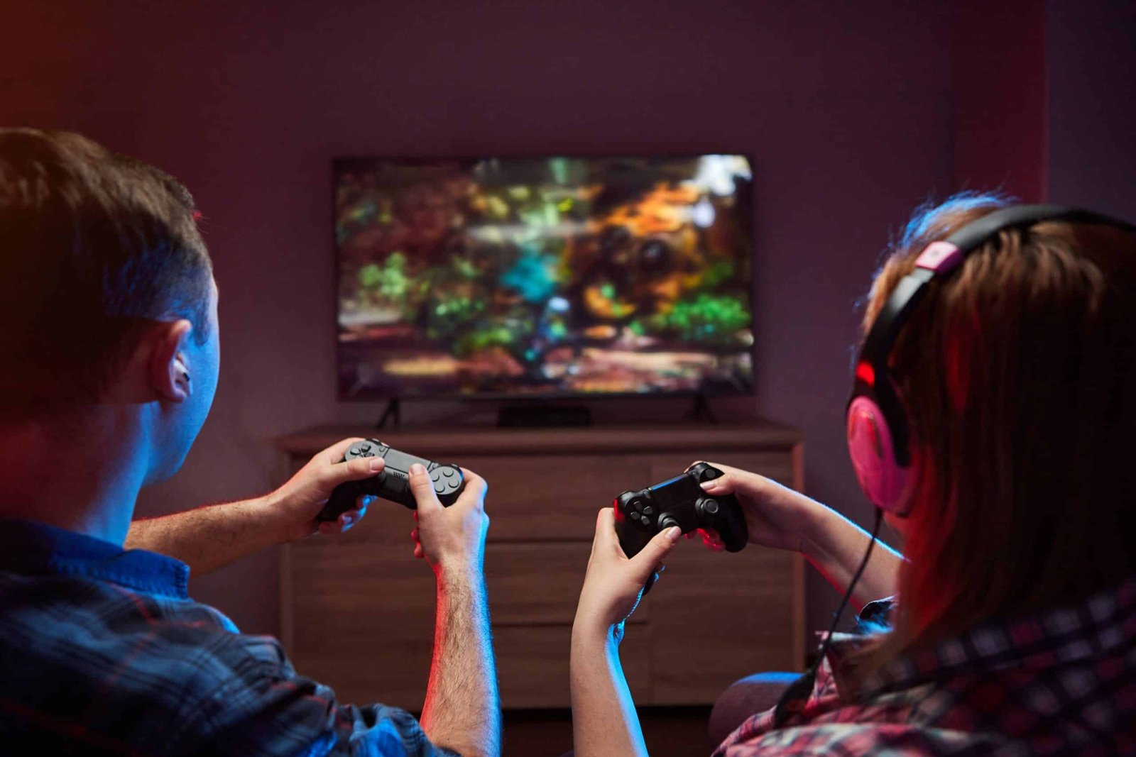 Physical Game Sales Plunge, Pushing Industry Toward Digital