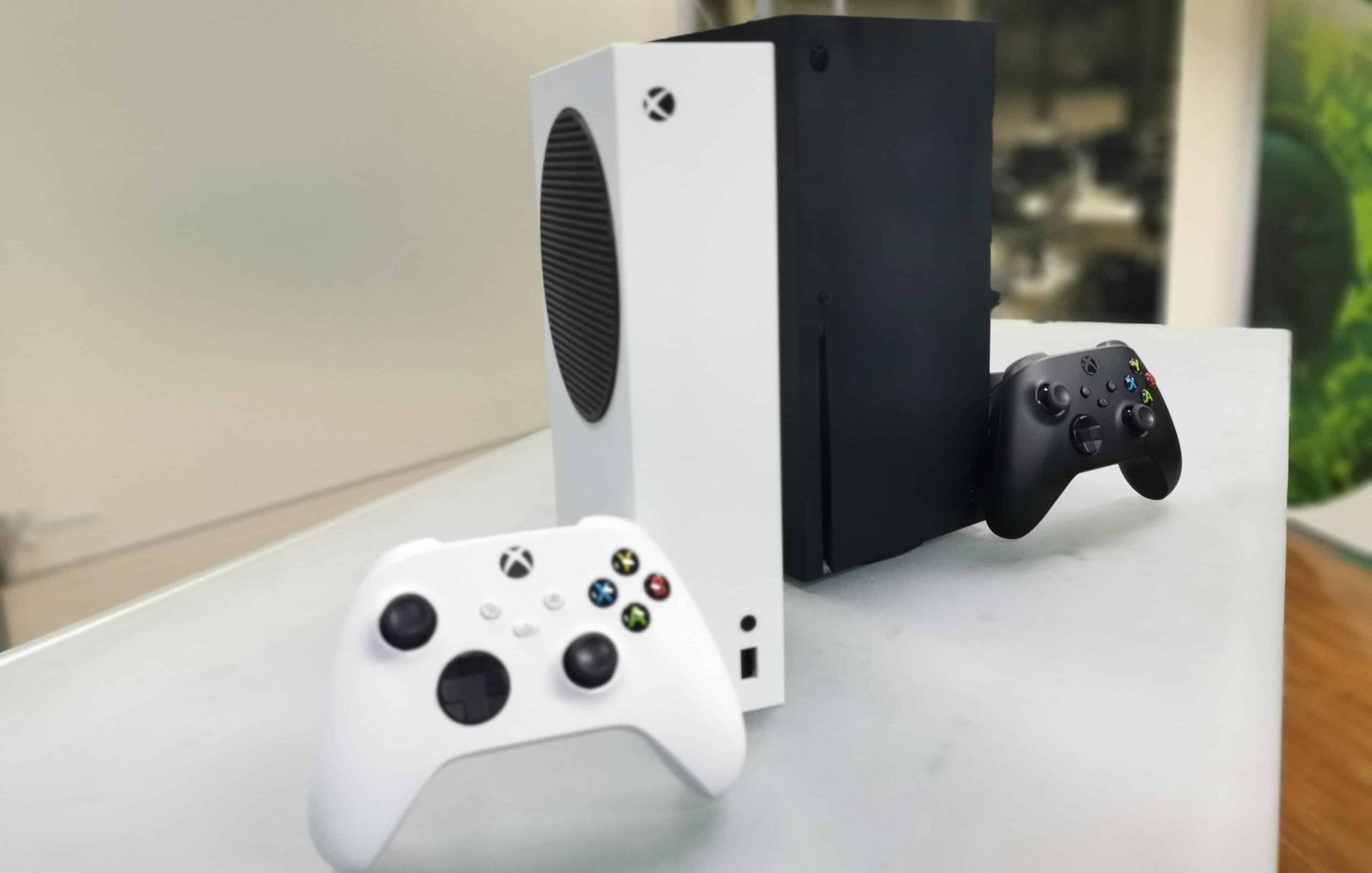 Xbox Series X and S review: two distinct steps into next gen